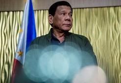 Duterte cinsiyet eşitliği etkinliğinde kadınlara küfretti