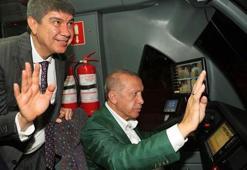 Cumhurbaşkanı Erdoğan yeni tramvay hattını açtı