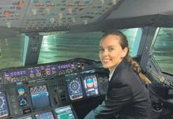 Dev uçağın ilk Türk kadın pilotu