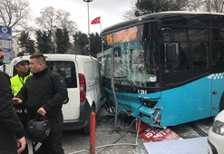İstanbul'da halk otobüsü yayalara çarptı! 3 yaralı