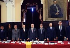 "Belirsiz bir dönem Galatasaray Kulübünü bekliyor"