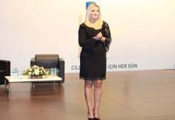 Kadınlar için “iyilik” hareketine katıldı!