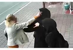 Başörtülü kadınları 'taciz ve darp' eden kişi gözaltına alındı