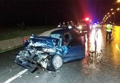 Samsun'da otomobil tıra arkadan çarptı: 2 ölü, 1 yaralı