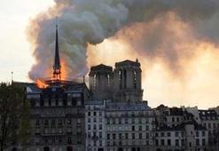 Son dakika | Paris'te tarihi Notre Dame Katedrali'nde korkunç yangın! Küle döndü...