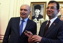 Ekrem İmamoğlu görevi devraldı!