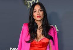 Yatak pozu Nicole Scherzinger’in umurunda değil