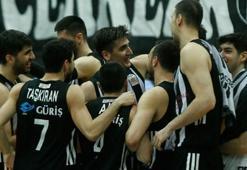 Beşiktaş'ta kriz büyüyor! İdmanda protesto...