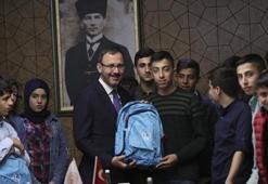 Bakan Kasapoğlu, Şırnaklı öğrencilerle buluştu
