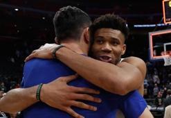 Bucks 18 yıl sonra tur atladı