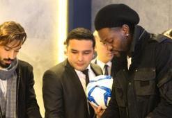 Adebayor: Eşime ölmek üzere olduğumu söyledim