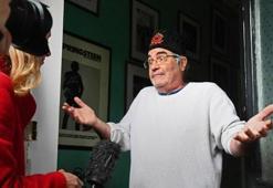 BBC, Prens Harry'nin oğlunu maymuna benzeten DJ'yi kovdu