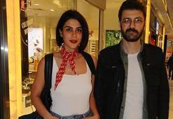 Asena ve Şahin'den el ele alışveriş