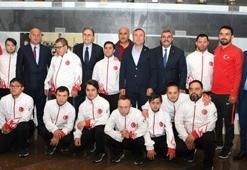 TFF Başkanı Hüsnü Güreli, Down Sendromlular Milli Takımı ile bir araya geldi