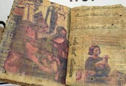 Bin 400 yıllık olduğu tahmin edilen kitap ele geçirildi