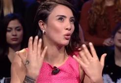 Survivor Sabriye ve Ria'dan plaj pozu!