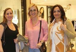 Dostlarıyla bir araya geldi