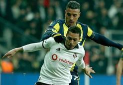 Fenerbahçe Adriano'yla görüşmelere başladı!