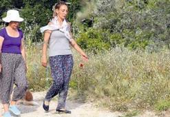 Özlem Tekin köy hayatına alıştı