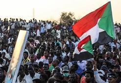 Sudan'daki Türk vatandaşlarına 'sokağa çıkmayın' çağrısı