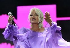 Ajda Pekkan: Tatil nerede, ben nerede