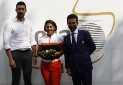 Kemer’de golf rüzgârı esti