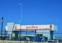 Hükümlü koğuşu ateşe verdi, 8 infaz memuru dumandan etkilendi