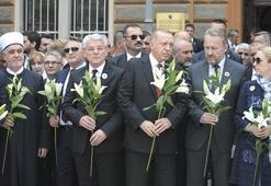 Cumhurbaşkanı Erdoğan, Srebrenitsa Soykırımı kurbanları anısına düzenlenen geçit törenine katıldı