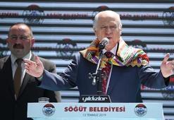 Bahçeli: El birliği yaparsak Türkiye'nin önünde hiçbir hain duramaz