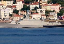 Rus askeri gemileri Çanakkale Boğazı'ndan geçti