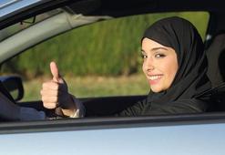 Suudi Arabistan'da kadınlar araç kullanabilecek, pasaport alabilecek
