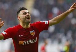 Fenerbahçe, Deniz Türüç ile anlaştı