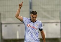 Burak Yılmaz hastaneye götürüldü!