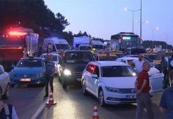 İstanbul Havalimanı yolunda hafriyat kamyonu devrildi