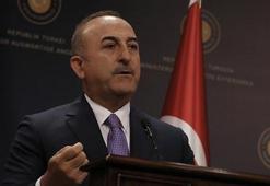 Bakan Çavuşoğlu, Nijerya'da serbest bırakılan Türk gemiciler ile konuştu