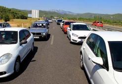 Akyaka'ya turist akını! Nüfus patladı, araba koyacak yer kalmadı