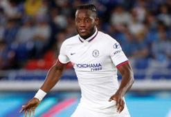 Fenerbahçe Batshuayi ile masada!