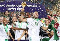 Islam Slimani'ye 'kulüp bul' çağrısı