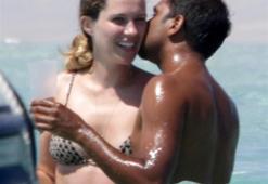 Aziz Ansari-Serena Skov Campbell'ın aşk tatili