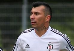 Beşiktaş'ta Medel'le de yollar ayrılıyor