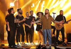 Açılışı kızıyla birlikte yaptı!