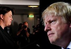 İskoçya'da Muhafazakar Parti lideri ağlayarak istifa etti