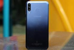 Samsung Galaxy M30s geliyor!