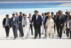 Emine Erdoğan Salda Gölü'nü inceledi