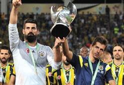 Fenerbahçe'de Emre ve Volkan'la İtalyan modeli