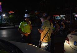 İstanbul'da polislerin değnekçi operasyonu