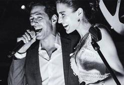 Mert Fırat'tan romantik kutlama