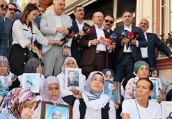 HDP binası önünde nöbet tutan annelere aşiretlerden destek!