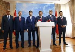 Eski Başkan Ahmet Davutoğlu AK Parti'den istifa etti!