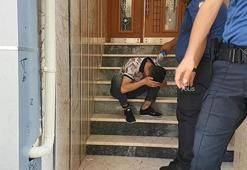 Hareket ettiği anda polis alarma geçti! Apartman merdiveninde böyle bulundu